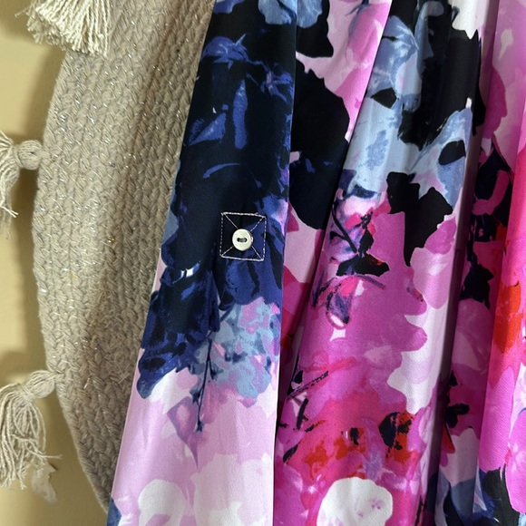 Alfani floral blouse - Picture 6 of 9